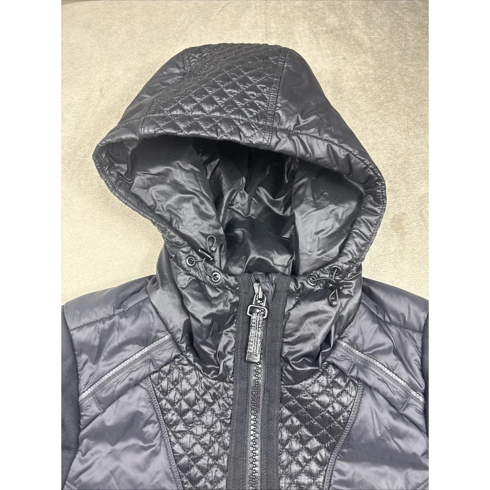 Athleta Rock Ridge Puffer Jacket Women XS PRIMALOFT Quilted Thumb Hole Hood NICE